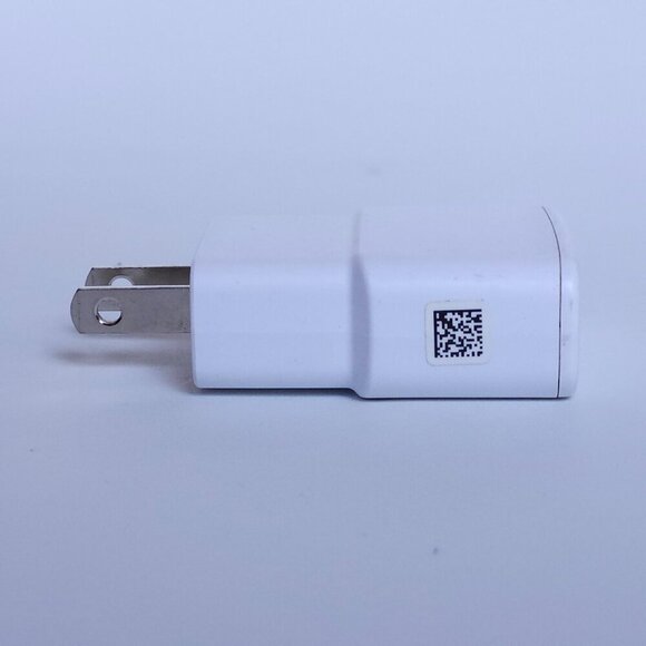 Samsung Original OEM Adaptive Fast Charging (AFC) Wall Charger Adapter (White) - Picture 4 of 7
